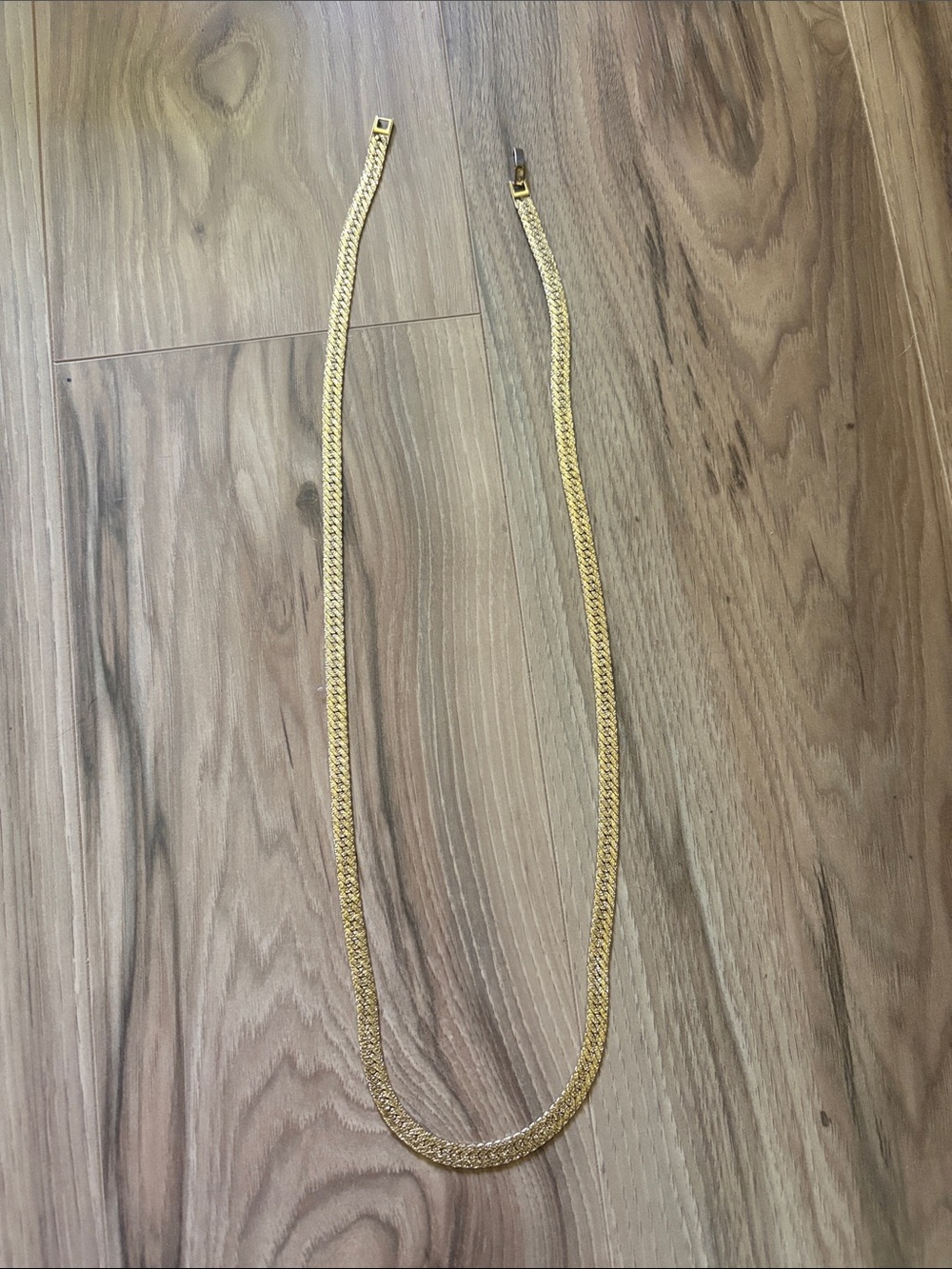 Gold-Tone Women’s Chain Necklace - Classic Elegant Accessory